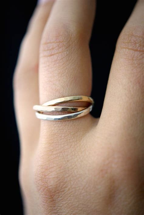 women's interlocking ring